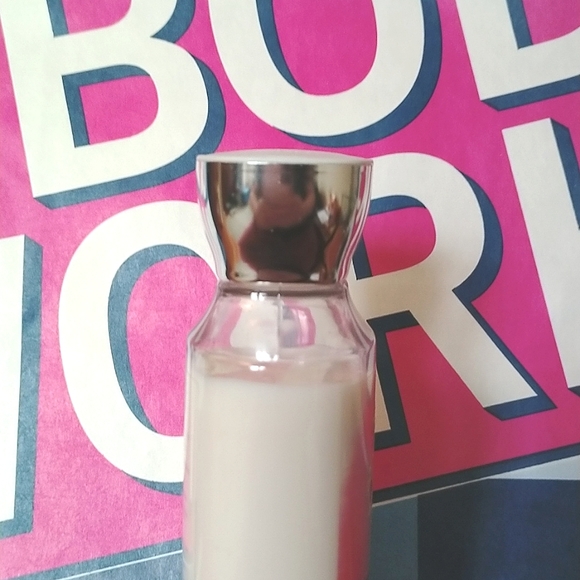 3/$30❤️‍🔥Bath & Body Works Winterberry Wonder Body Lotion - Picture 5 of 5